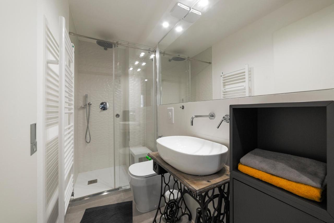 Ferienwohnung La Pampa New & Fully Refurbished Apt Mailand Exterior foto