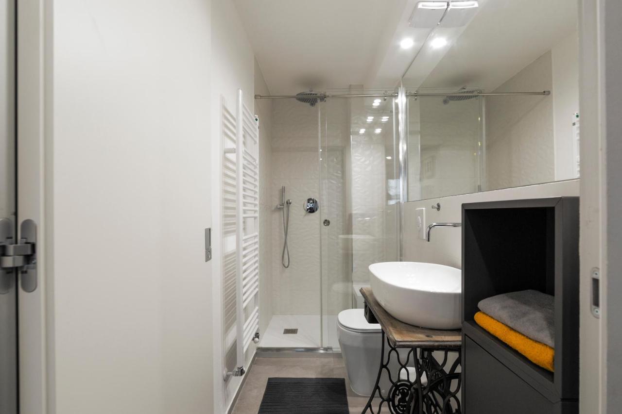 Ferienwohnung La Pampa New & Fully Refurbished Apt Mailand Exterior foto